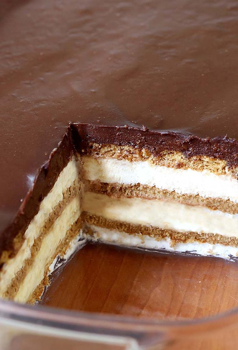 Chocolate Eclair Icebox Cake