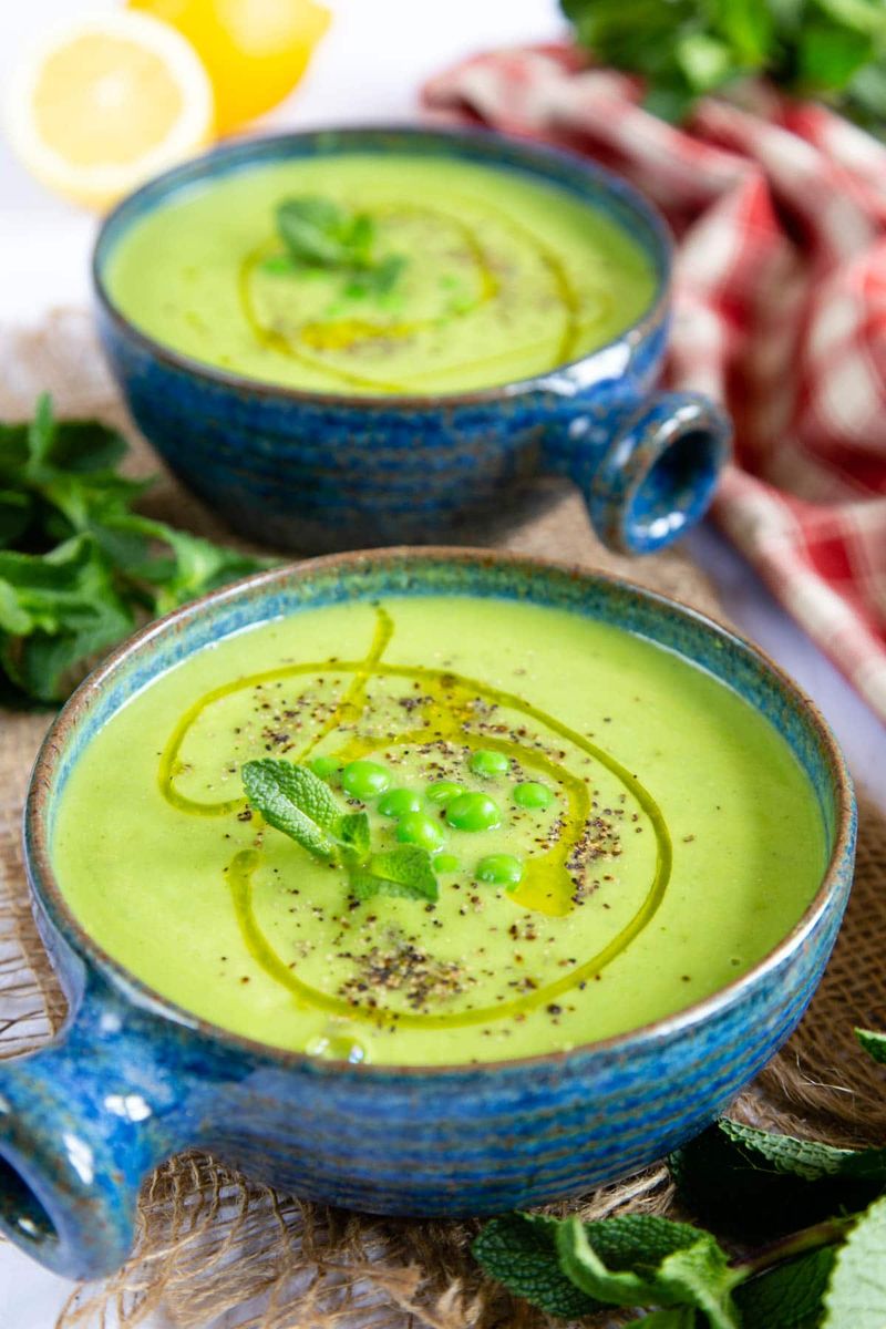 Chilled Pea & Mint Soup