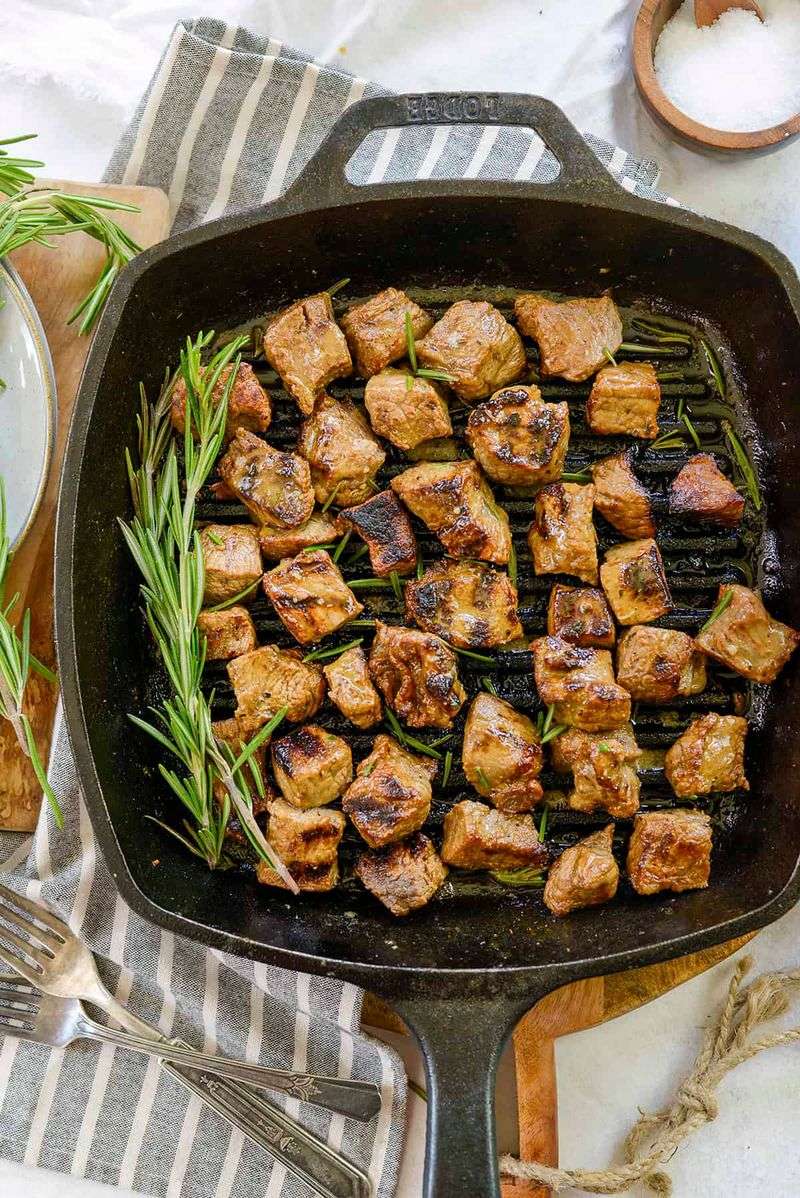 Garlic Butter Steak Bites with Roasted Veggies