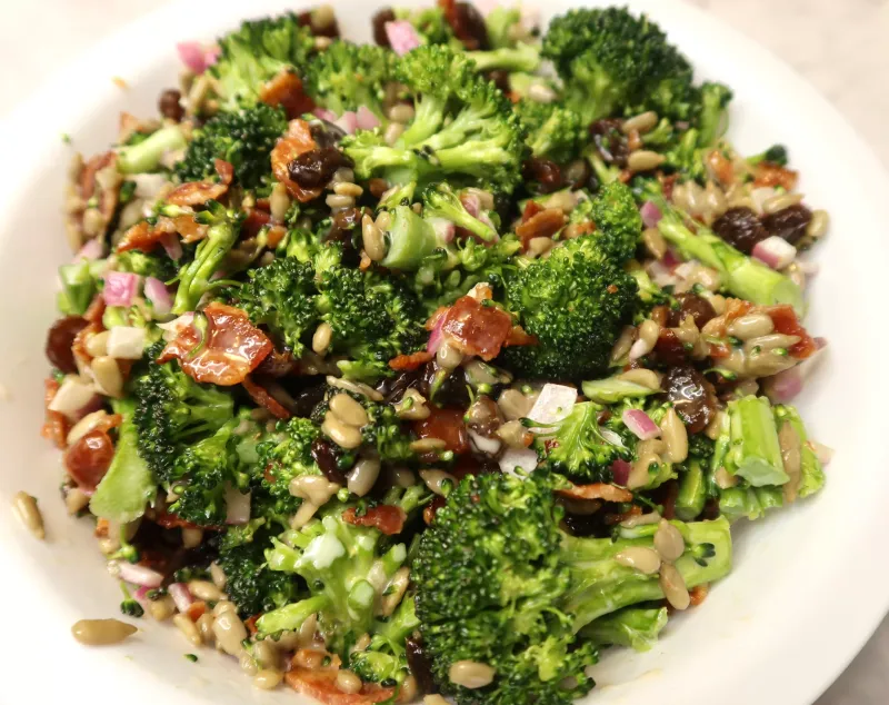 Broccoli Pasta Salad with Sunflower Seeds