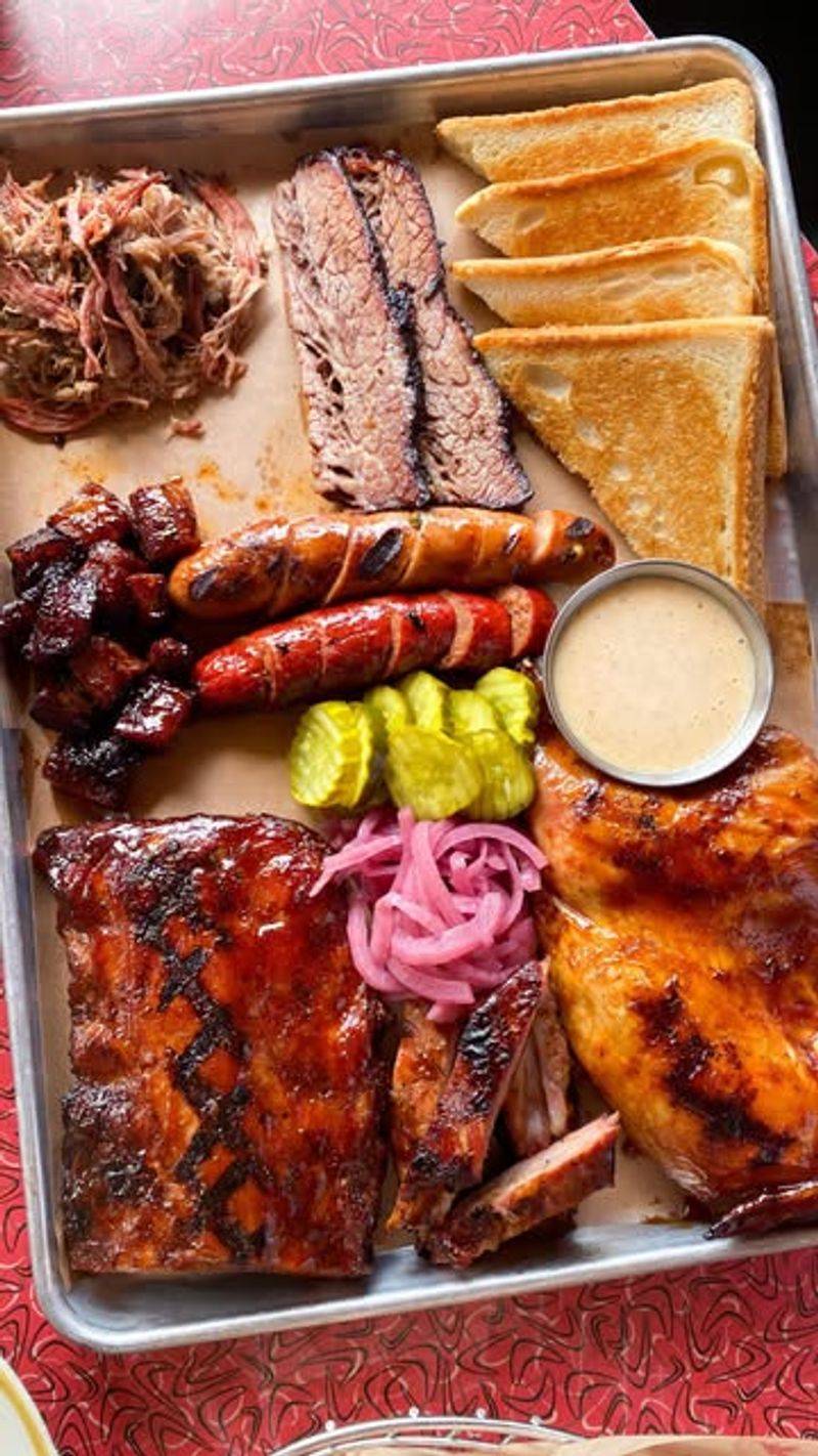 Lucille’s Smokehouse BBQ