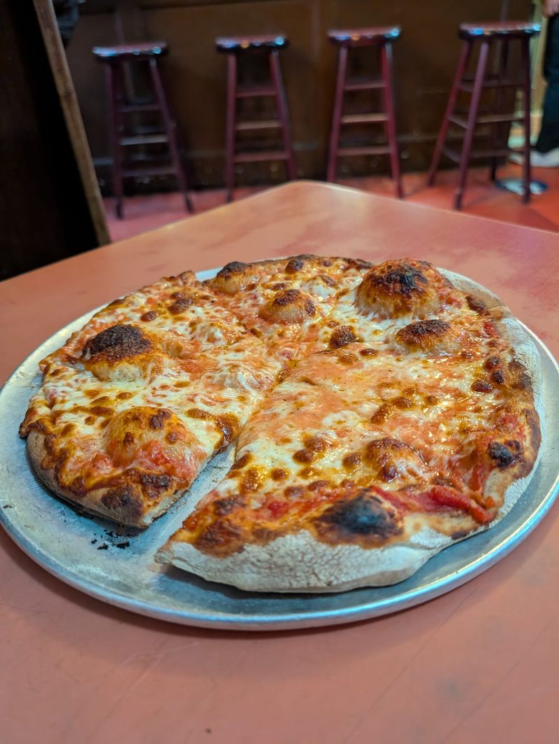 Regina Pizzeria (Boston, MA)