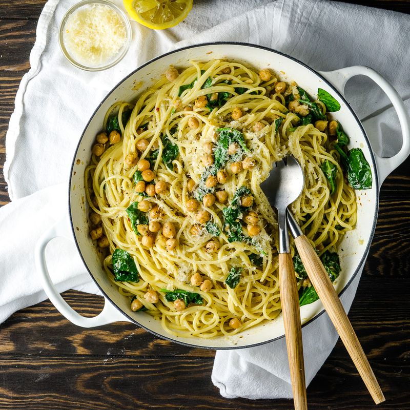 Pasta with Chickpeas & Spinach