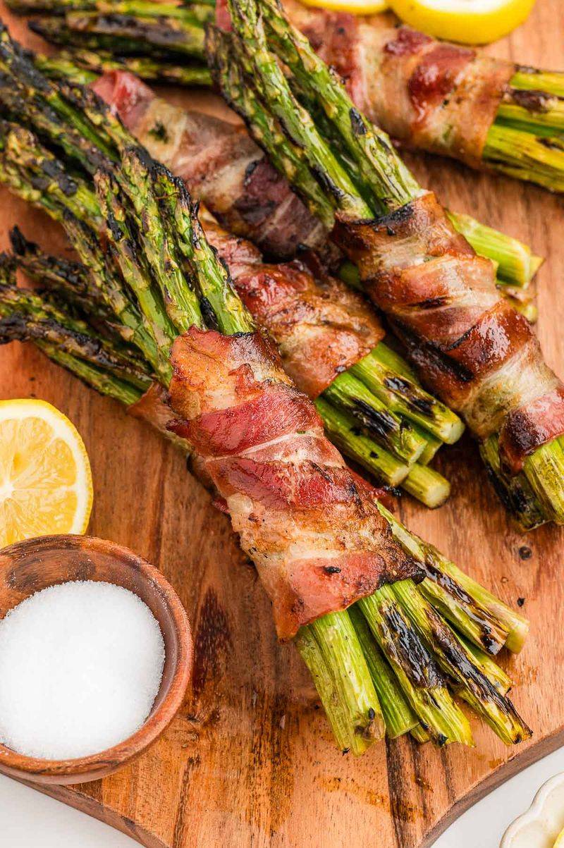 Bacon-Wrapped Asparagus Bundles