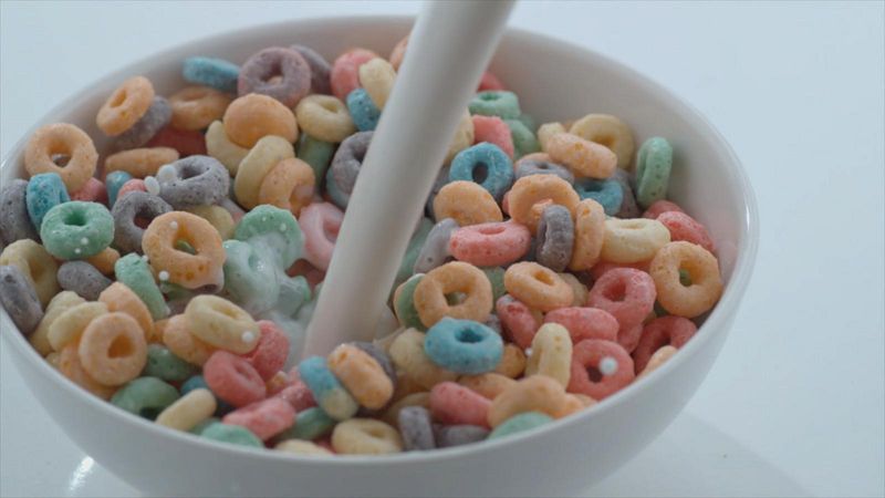 Breakfast Cereals with Artificial Colors