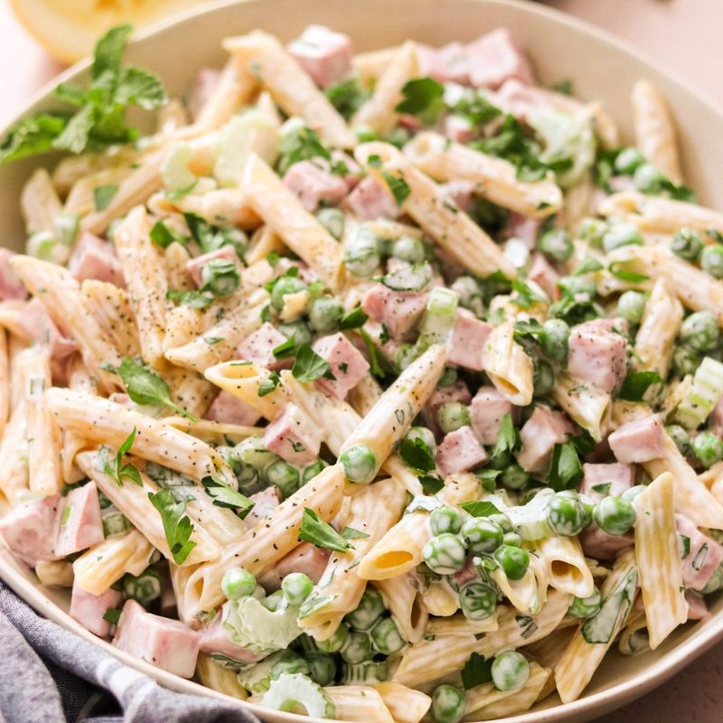 Penne with Cooked Peas and Ham