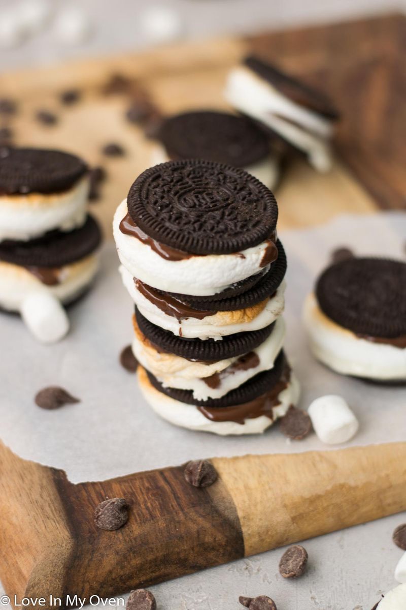 Roasted Marshmallow-Stuffed Oreos