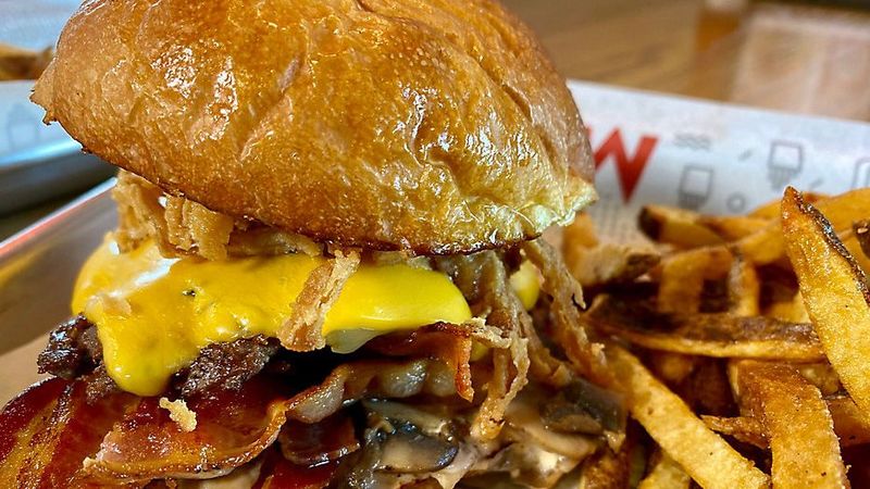 Mooyah Burgers, Fries & Shakes