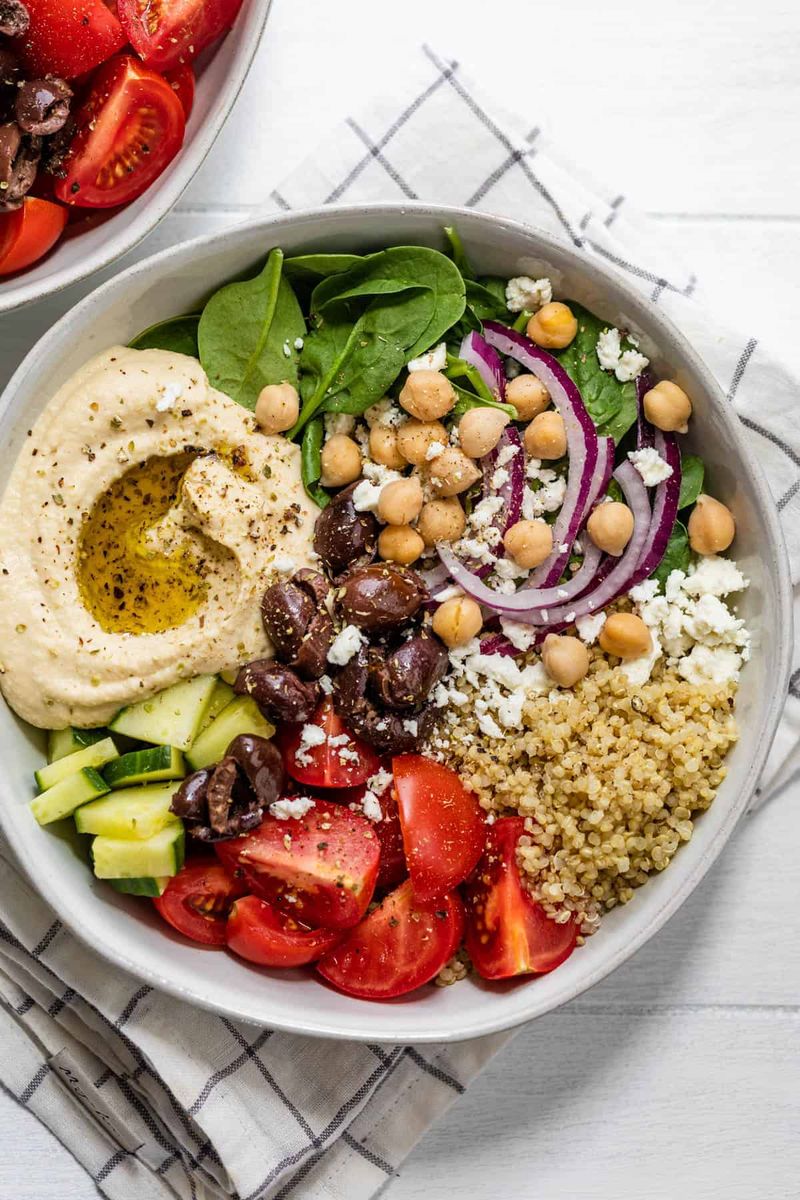 Veggie & Hummus Grain Bowl