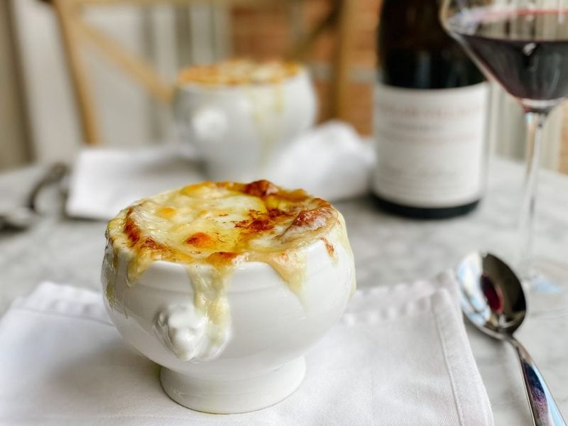 French Onion Soup Gratinée (done right)