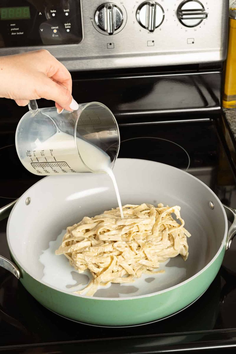 Pasta with Cream Sauce