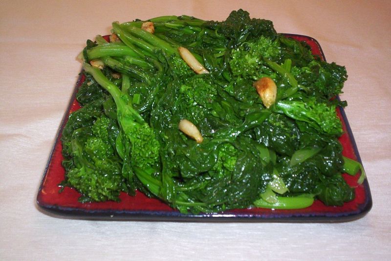Broccoli Rabe with Garlic and Oil