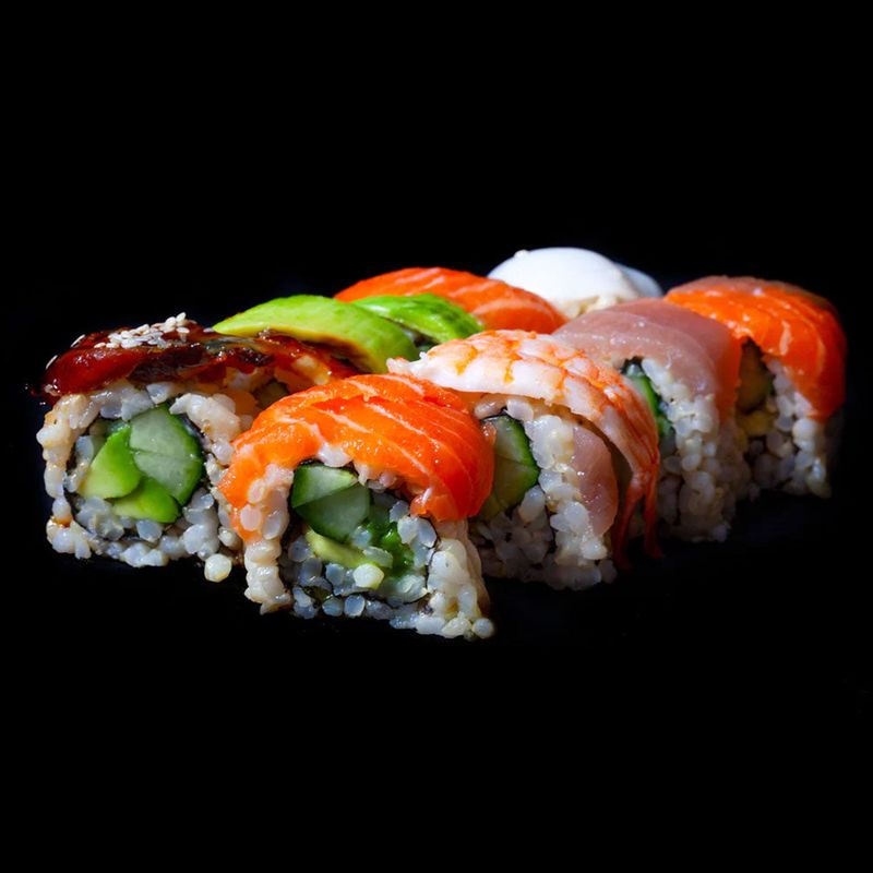 Dragon Rolls & Rainbow Rolls