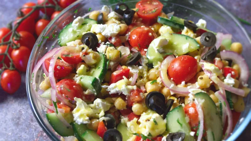 Mediterranean Chickpea Salad