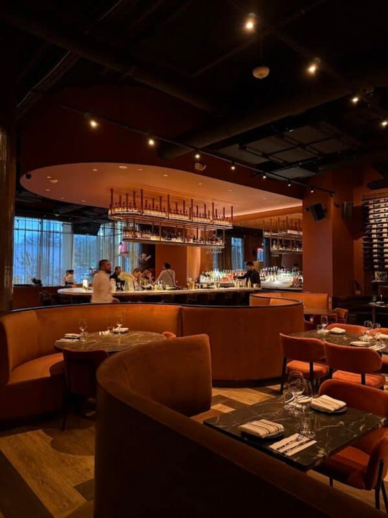 Fleming’s Prime Steakhouse & Wine Bar