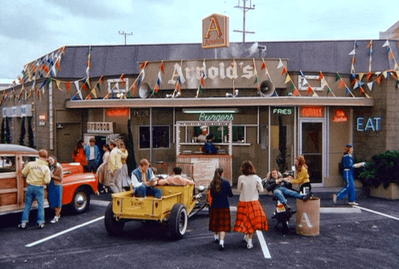 Arnold’s Diner Burgers – Happy Days