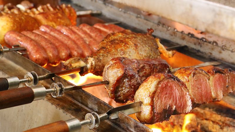 You’ll Usually Get 10–15 Types of Meat