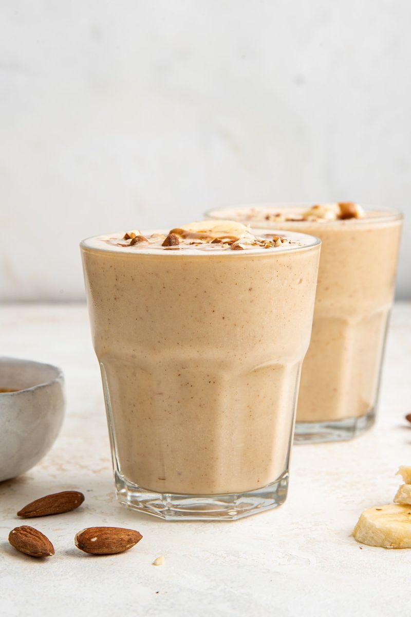 Smoothie with Almond Milk & Nut Butter