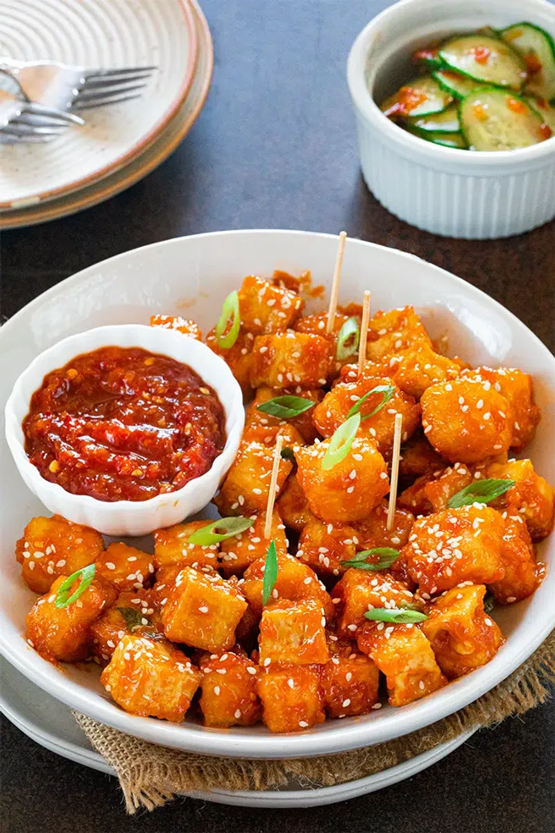 Crispy Tofu Bites with Spicy Dipping Sauce