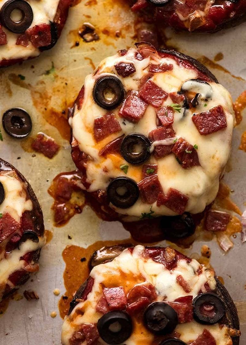 Pizza-Stuffed Mushrooms