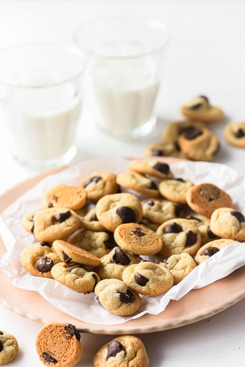Mini Cookies (Any Brand)