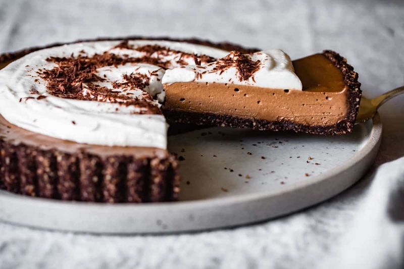 No-Bake Vegan Chocolate Tart