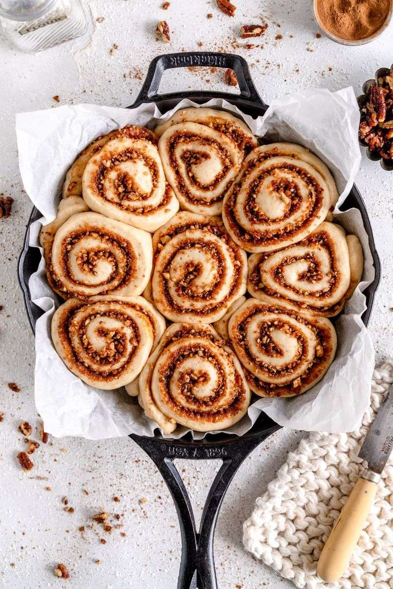 Vegan Cinnamon Rolls