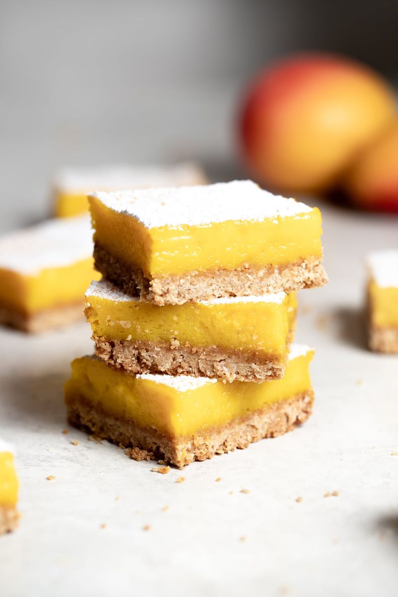 Mango Oatmeal Bars