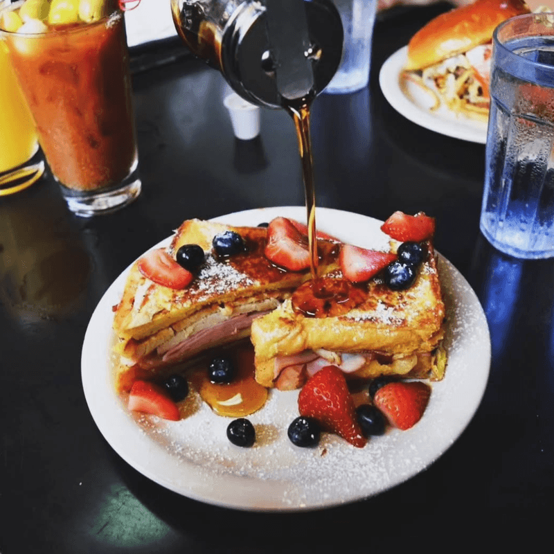 Washington – The 5 Point Café (Seattle)