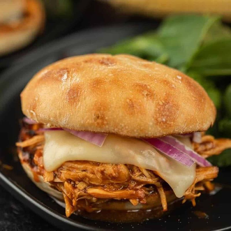 2-Ingredient BBQ Chicken Sandwiches
