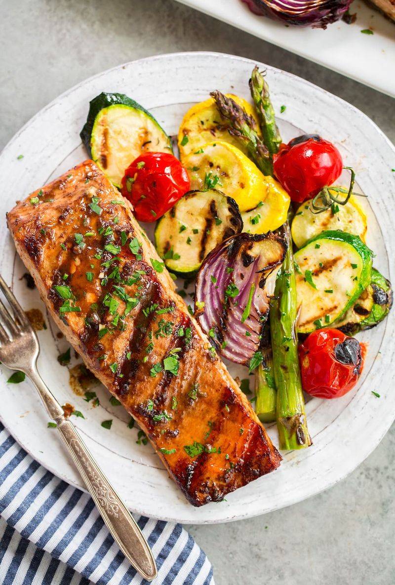 Grilled Salmon with Veggies