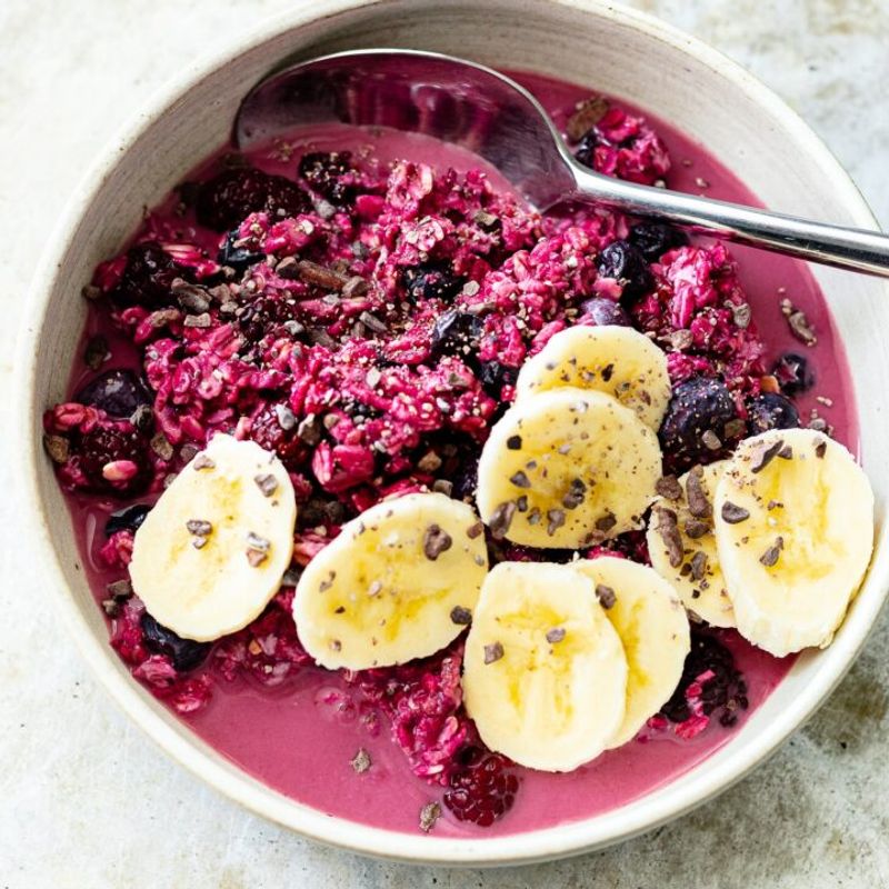 Breakfast Oatmeal Berry Bowls