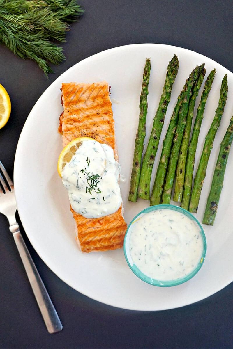 Grilled Salmon with Dill Yogurt Sauce