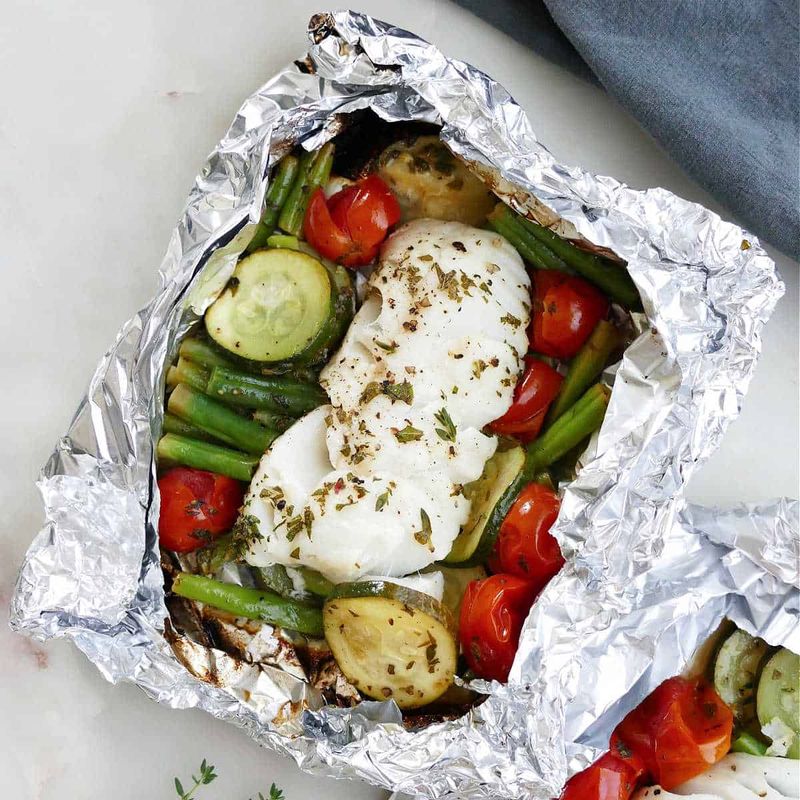 Foil-Packed Cod with Mediterranean Veggies