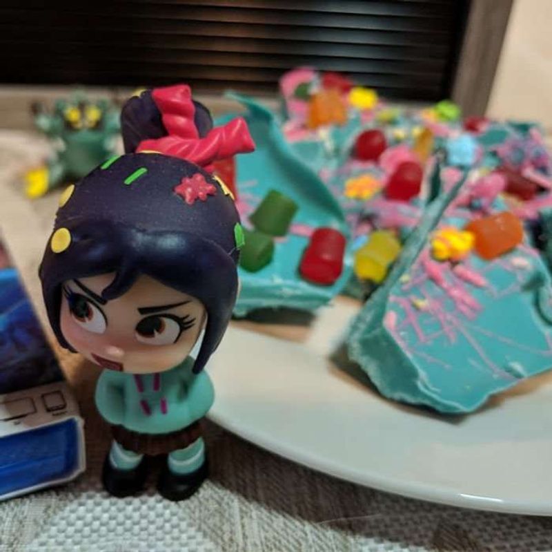 Wreck-It Ralph’s Sugar Rush Candy Bark