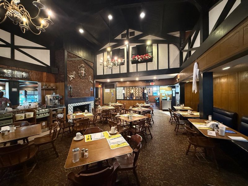 Uncle Bill’s Pancake & Dinner House (St. Louis, Missouri)