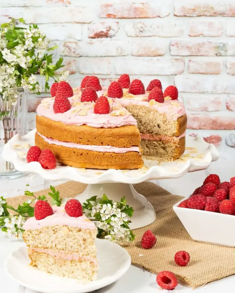 Almond Raspberry Cake