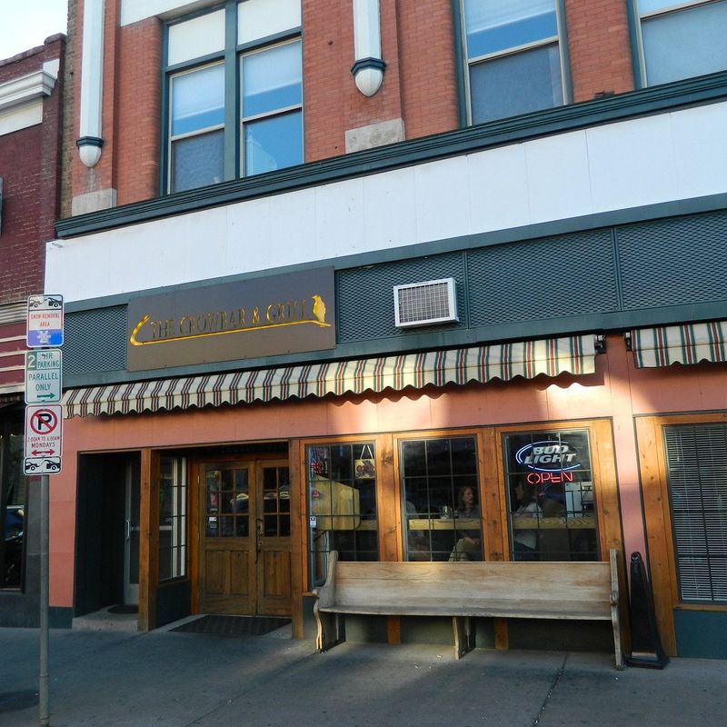 Crowbar & Grill