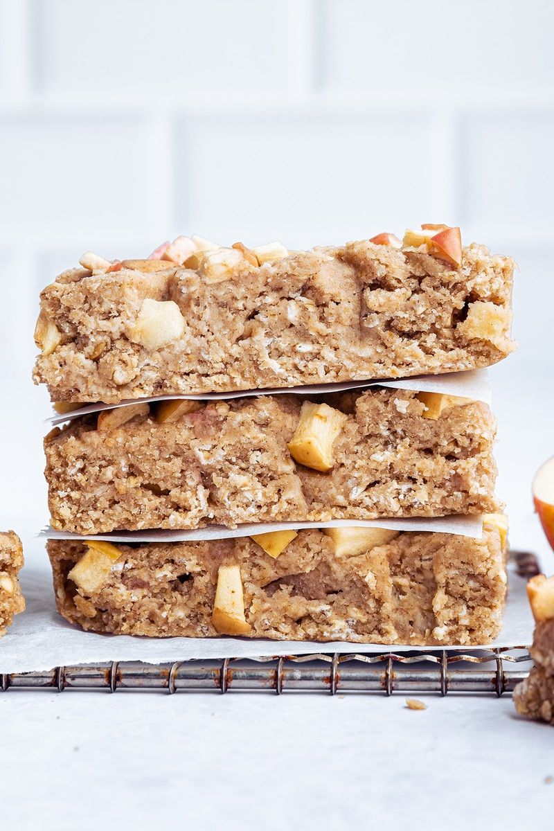 Apple Cinnamon Oat Bars