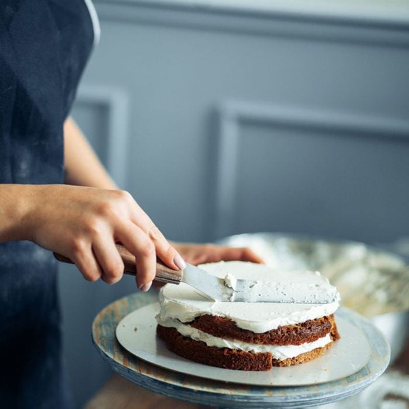 Frosting a Warm Cake