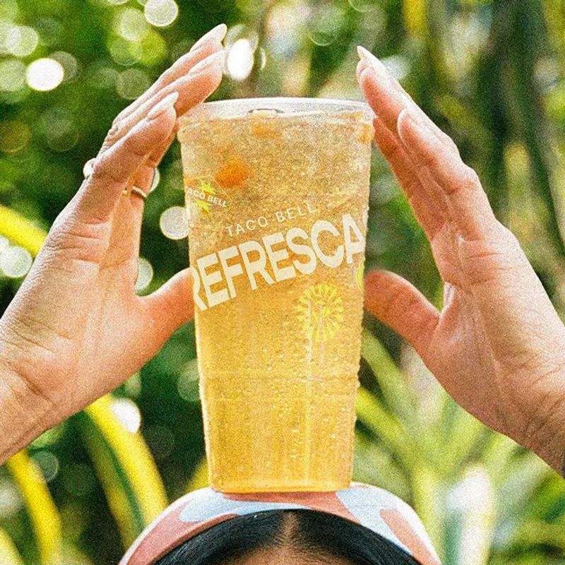Mango Peach Agua Refresca