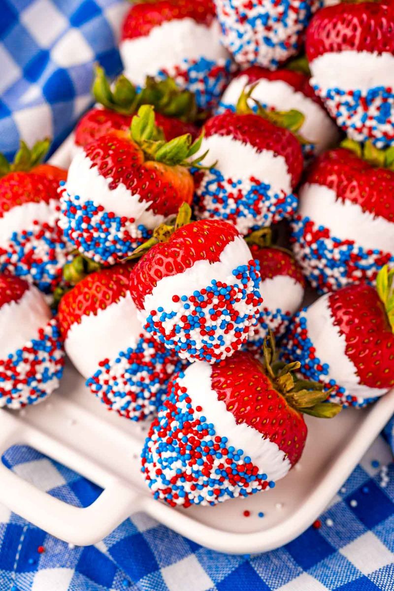Chocolate Dipped Strawberries With Sprinkles