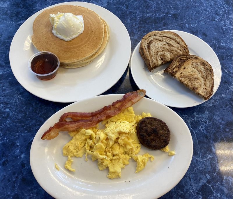United States – The Ultimate Diner Breakfast