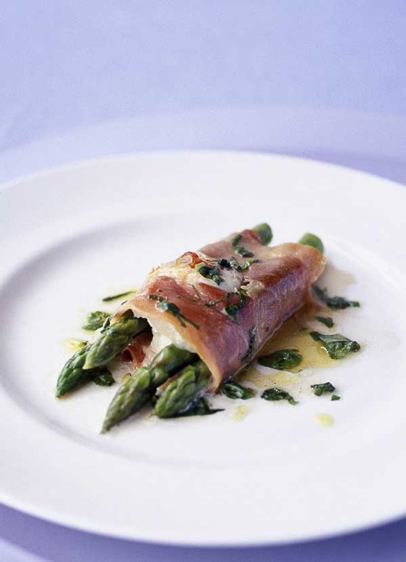 Prosciutto-Wrapped Asparagus