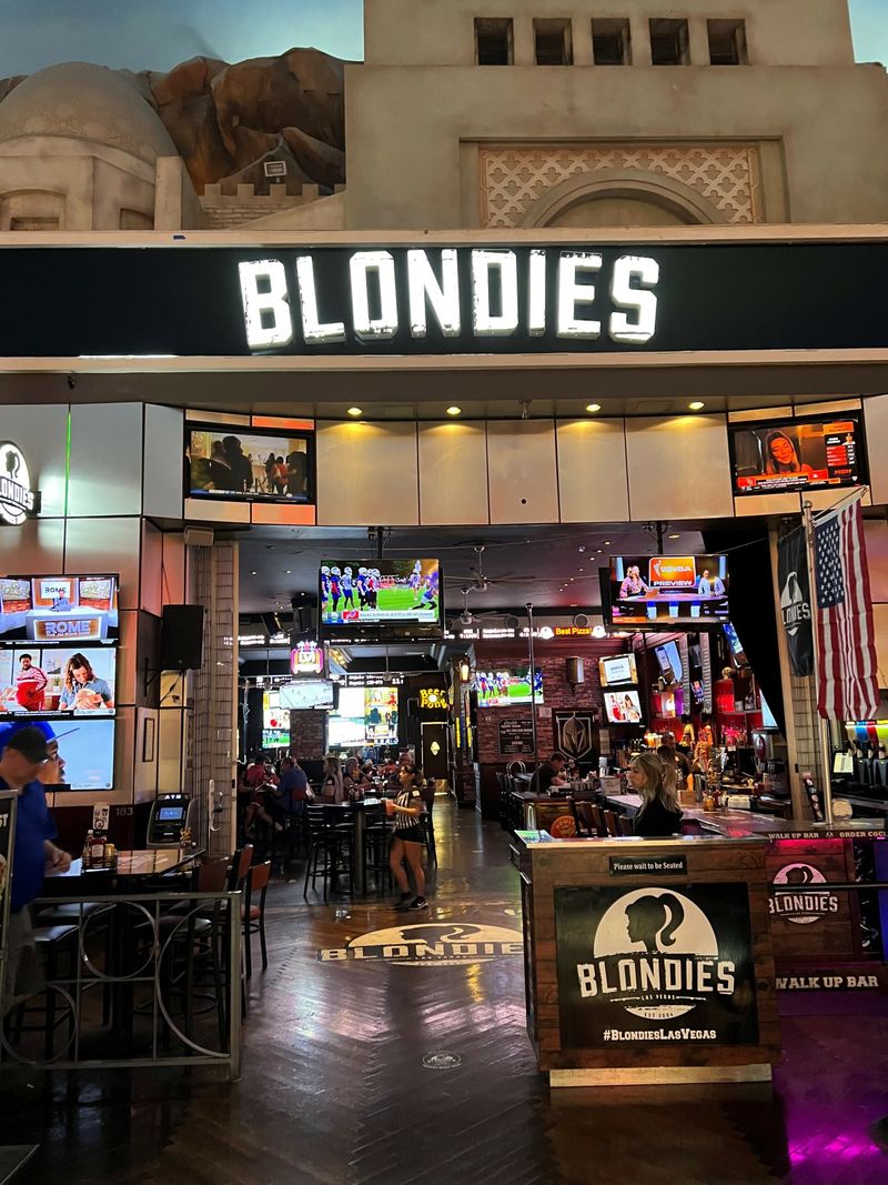 Blondies Sports Bar