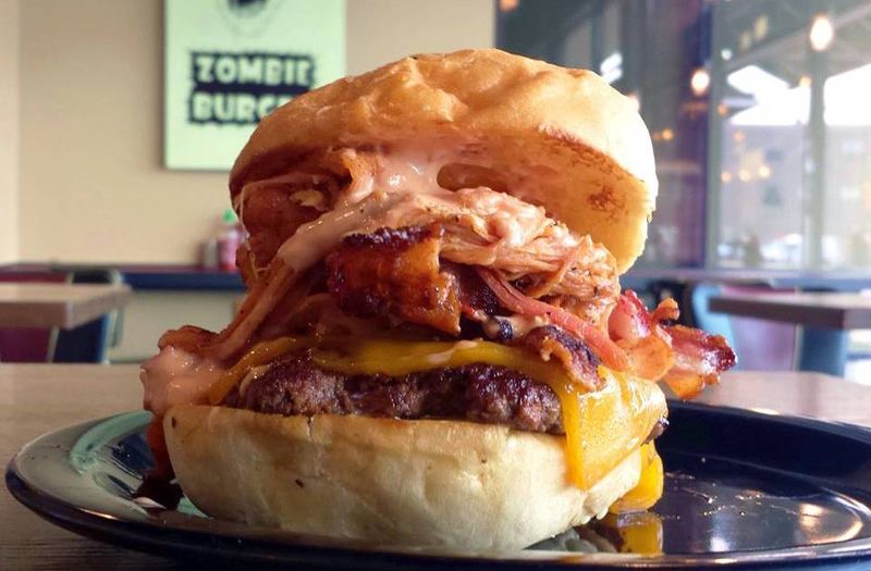 Iowa – Bacon Cheeseburger at Zombie Burger (Des Moines)