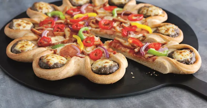 Pizza Hut Cheeseburger Crown Crust (Middle East)