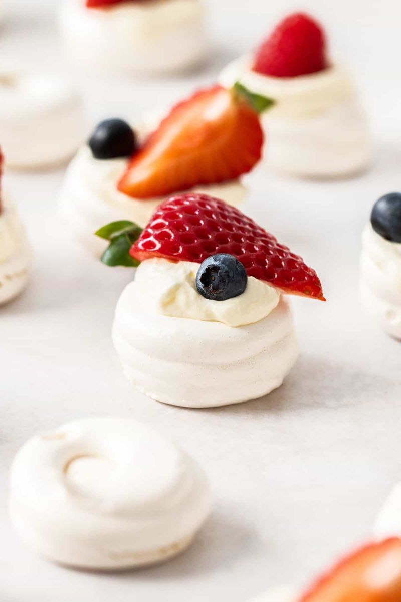 Mini Pavlovas