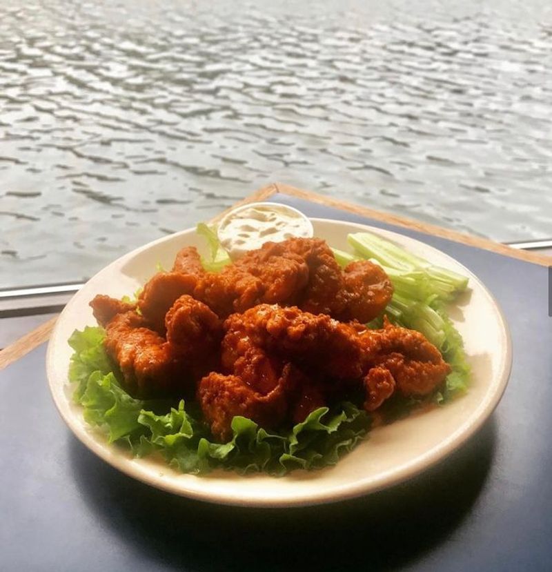 Massachusetts – Boston Sail Loft (Boston)
