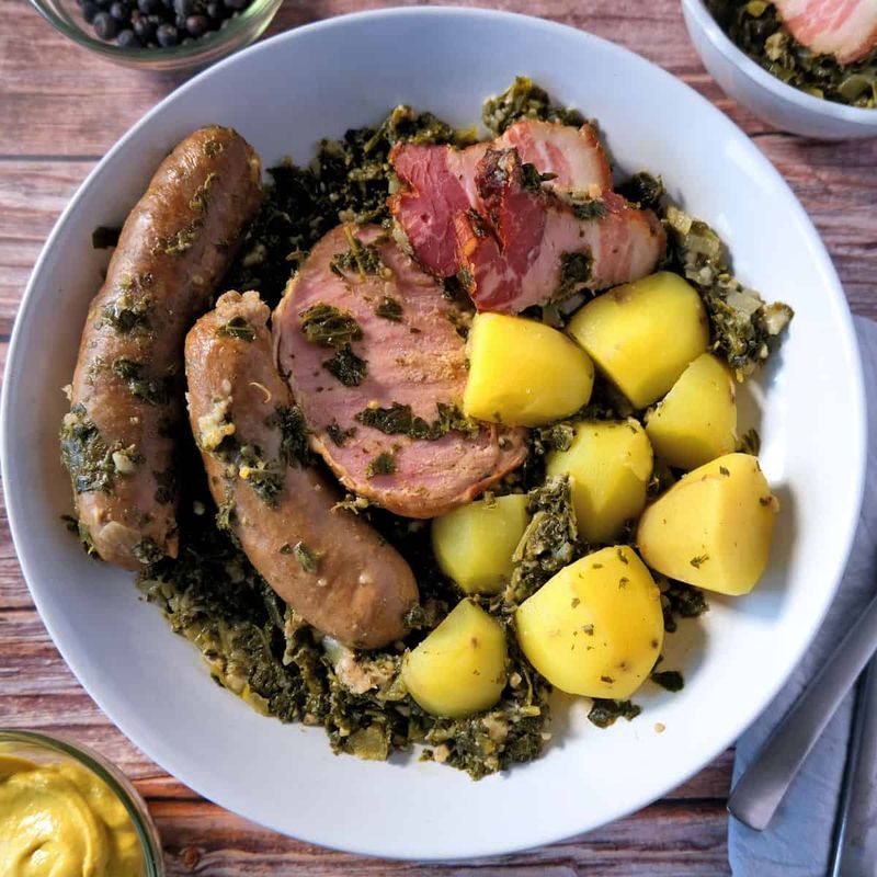 Grünkohl mit Pinkel (Northwest Germany)